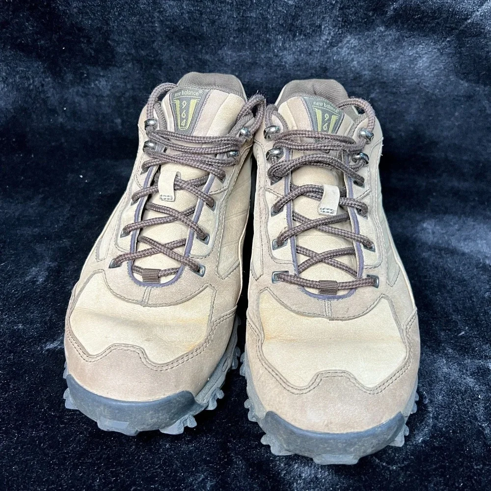 New Balance 964 WW964BR Womens 9.5 B Hiking Shoes Beige Leather Low Top‎ Sneaker